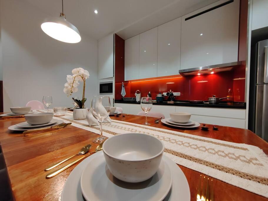 Arcoris Mont Kiara 18# Deluxe 2 Bedroom With Balcony Kl #1-4pax Pangsapuri